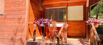 Caravan "Le Sorgenti - Chalet 12" with Mountain View & Private Garden