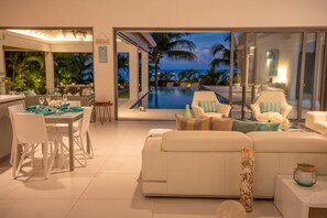 Interior - VIP Breathtaking Beach House (Jolly Harbour)