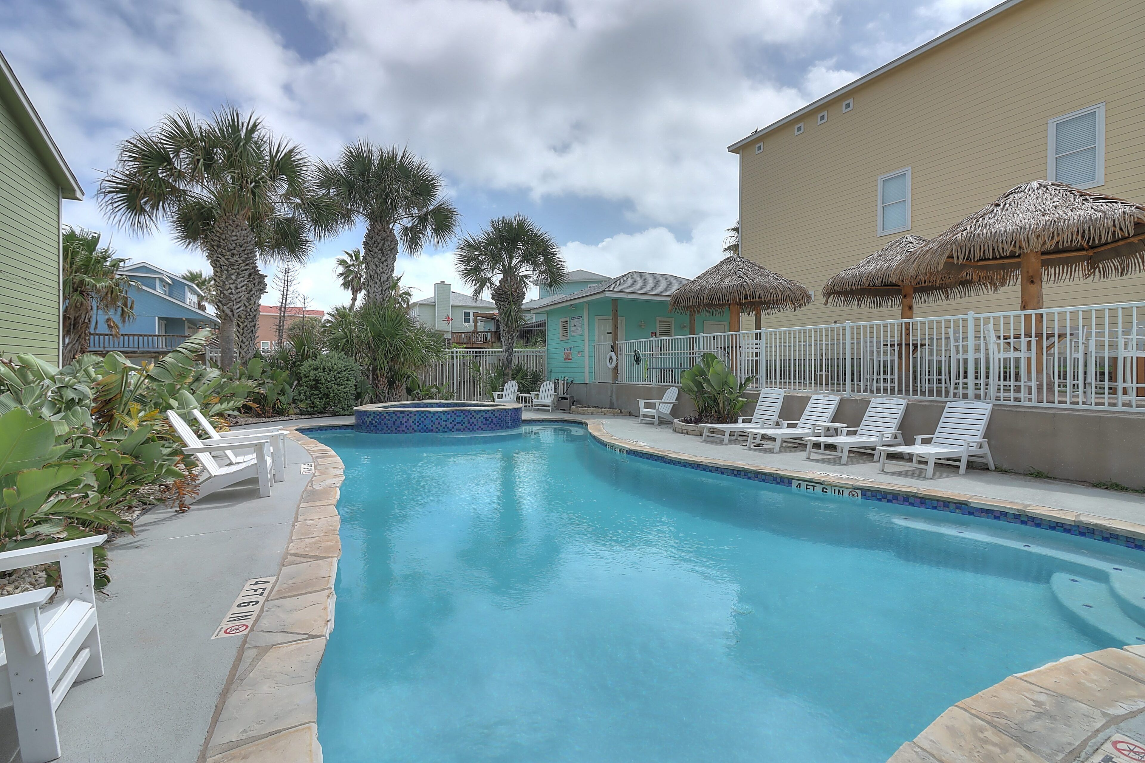 Cranes Roost | Pet friendly beach home | Port Aransas