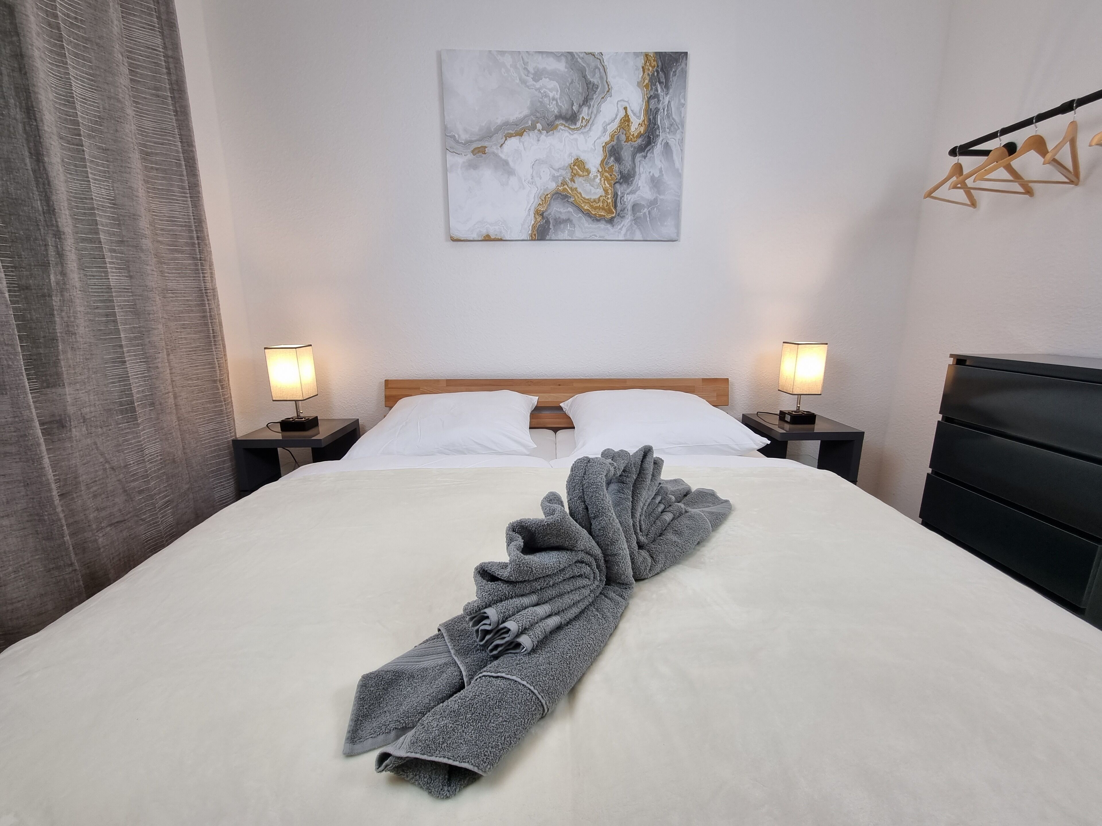 2 habitaciones, tabla de planchar con plancha y wifi gratis 