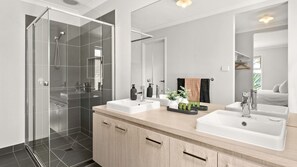 Badewanne, Haartrockner