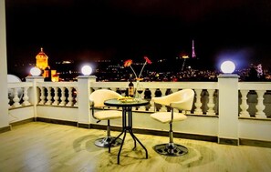 Family Quadruple Room | City view - White House (Tbilisi)