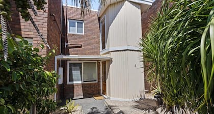 The Lake Villa - Enjoy views over the treetops of downtown as you relax