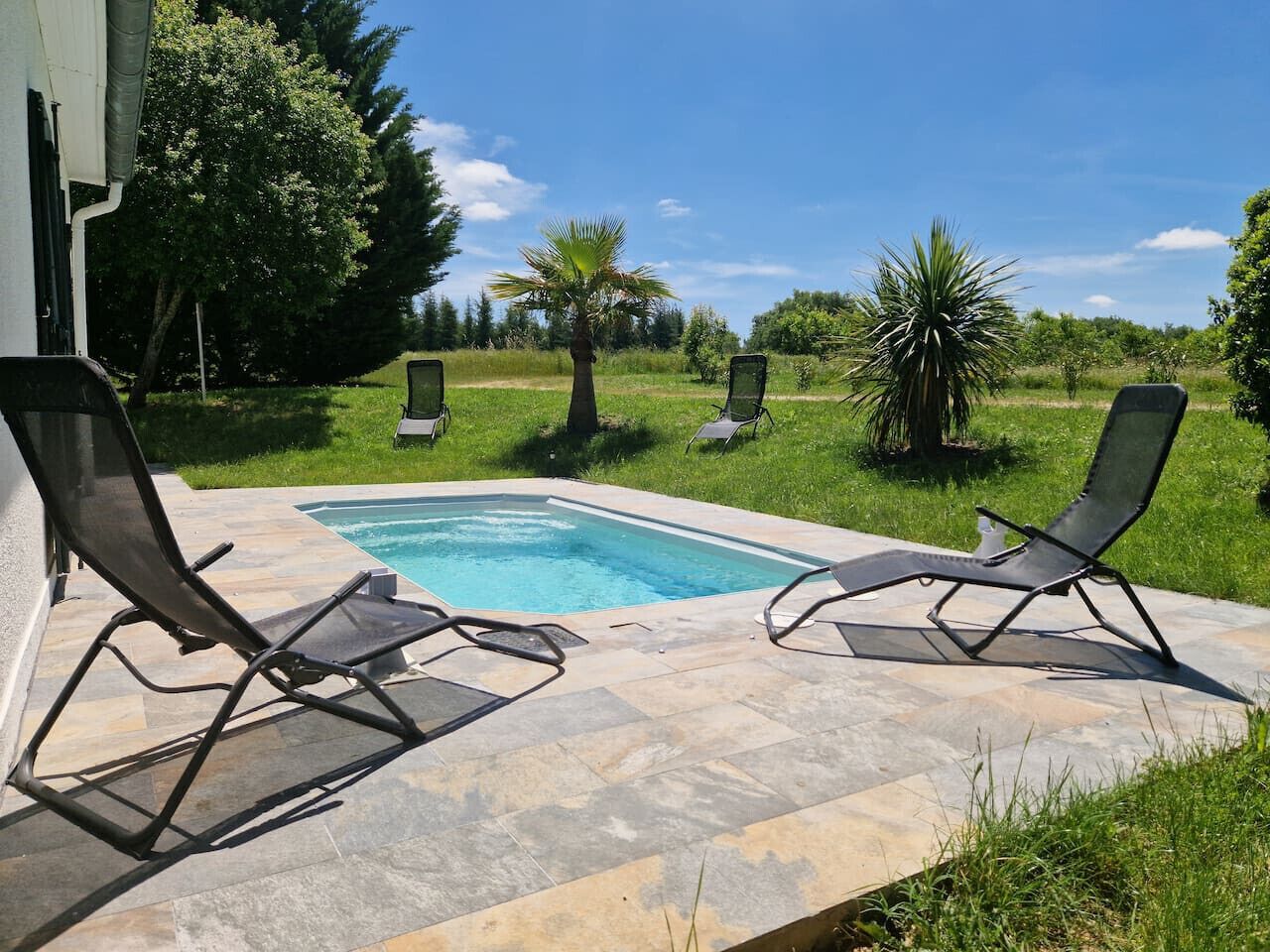 Piscine couverte, piscine extérieure