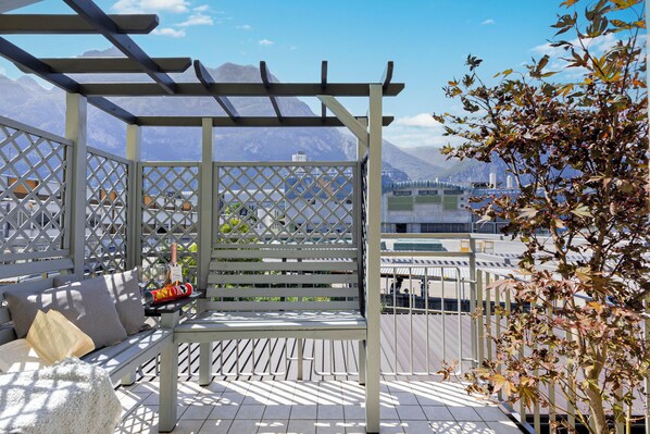 Familienapartment, Mehrere Schlafzimmer (Appartamento Fabio Few Min From Lake) | Terrasse/Patio