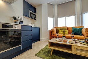 Interior - Apt 1 - North Marine Villa - Pet-friendly. Ground floor modern apartment near North Bay Beach. (Scarborough)