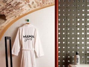 Sauna, hot tub, steam room, massages - Mama Shelter Rennes (Rennes)