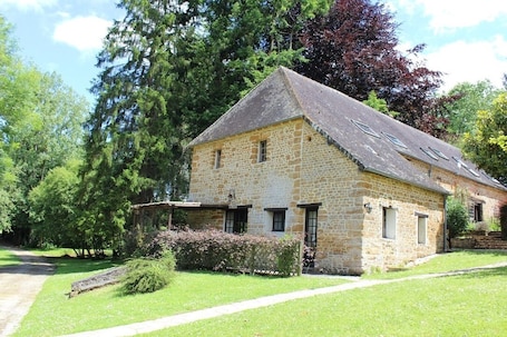 Exterior. Cottage "Les Frênes" – An apartment for 4-5 people