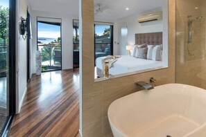 5 室のベッドルーム、アイロン / アイロン台、WiFi、ベッドシーツ