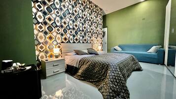 Habitación familiar | Ropa de cama hipoalergénica, minibar, decoración individual