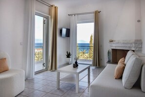 Téléviseur, foyer, bureau