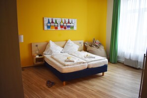 1 quarto, Wi-Fi de cortesia, roupa de cama
