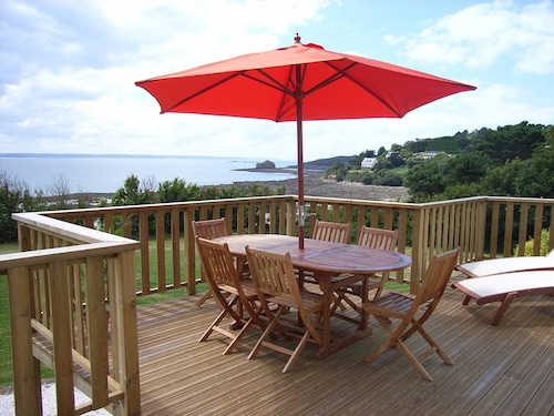 Maison de la Plage direct access to the sandy beach Sea view