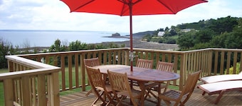 Maison de la Plage direct access to the sandy beach Sea view