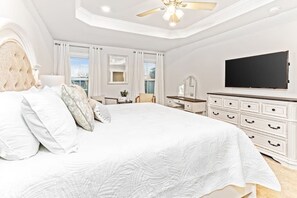 7 habitaciones, tabla de planchar con plancha, cuna de viaje y wifi 