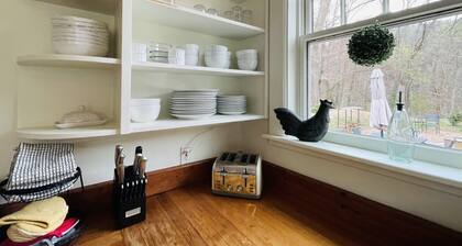 Open! Make Sweet Memories,Well Appointed Farmhouse
