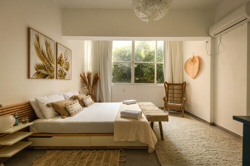 Prime location Sunny 3bedroom apartment