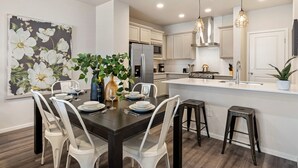 Ảnh chưa phân loại, 2 trong số 34 ảnh, nút
