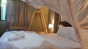 Family Room | Hypo-allergenic bedding, free WiFi - Jangwani river view inn (Lake Manyara National Park)