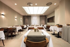 Restaurant - Hotel Prokop Square (Prague)