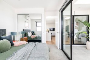 3 Schlafzimmer, Bügeleisen/Bügelbrett, Reisekinderbett, kostenloses WLAN