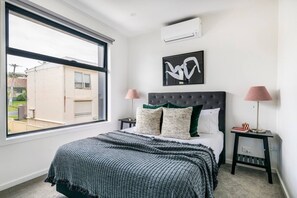 3 bedrooms, iron/ironing board, travel cot, free WiFi