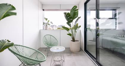 3 Bedroom Townhouse- Free parking