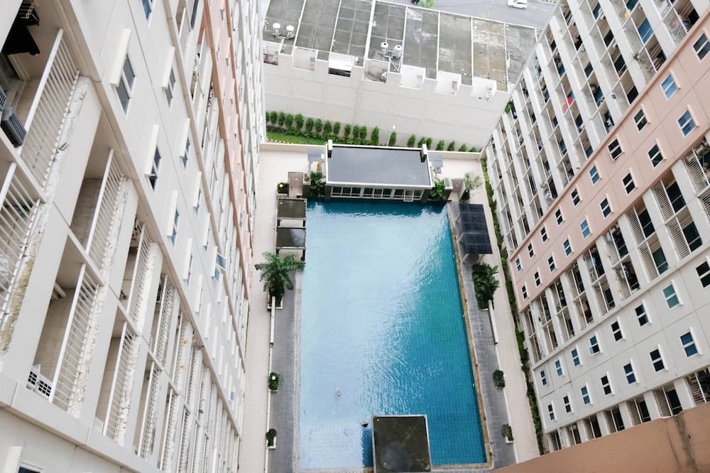 Homey 2Br At Puncak Bukit Golf Surabaya Apartment