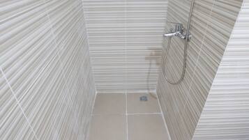 Apartment, 2 Bedrooms | Bathroom