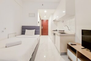 Interior - Great Deal And Comfortable Studio At Sky House Bsd Apartment (Pagedangan)