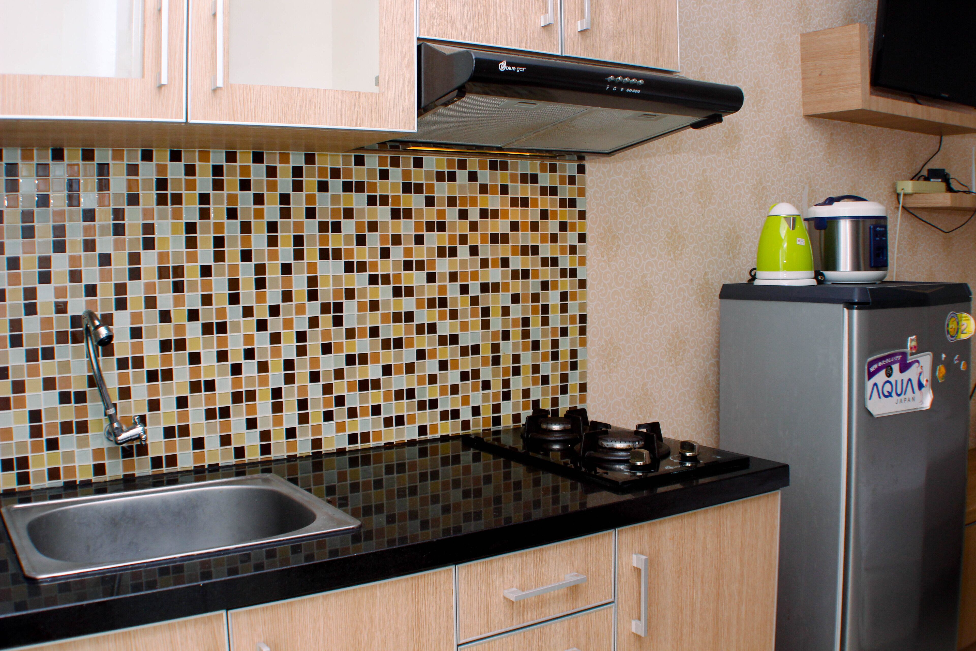 Studio | Private kitchen | Fridge, stovetop, cookware/dishes/utensils