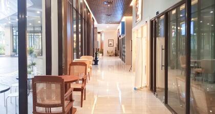 Luxury Studio At Patraland Amarta Apartment