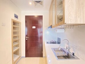 Apartment, 1 Bedroom | Private kitchen | Fridge, stovetop, cookware/dishes/utensils - Comfort Designed 1BR Apartment at Gateway Pasteur (Cimahi)
