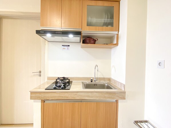 Apartment, 3 Bedrooms | Private kitchen