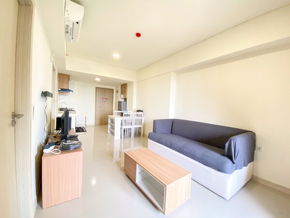 Living room - Fully Furnished And Homey 3Br At Meikarta Apartment (Cikarang)