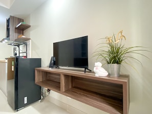 Studio | Free WiFi - Modern Look Studio Room at LRT City Jatibening Apartment (Bekasi)