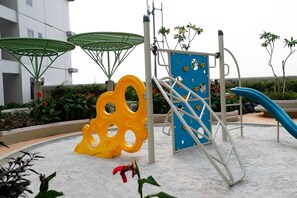 Children’s play area – outdoor