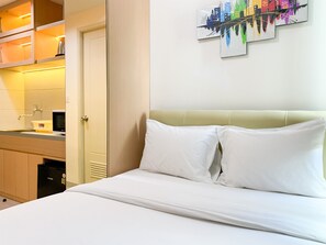 Room - Compact Studio (No Kitchen) At Osaka Riverview Apartment Pik 2 (Kosambi)