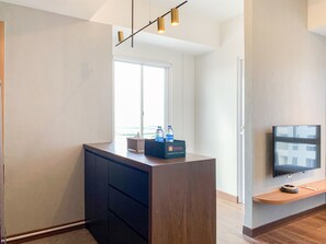 1 bedroom, free WiFi - Stylisth 1Br At Tokyo Riverside Pik 2 Apartment (Teluknaga)