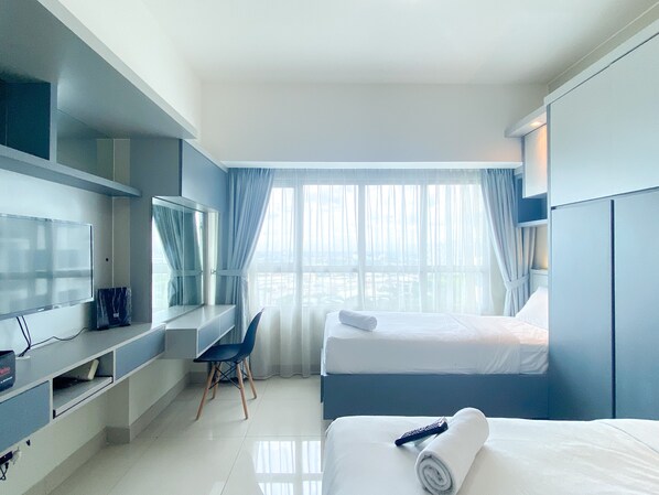 Free WiFi - Restful Studio At Springlake Summarecon Apartment Near Mall (Bekasi)