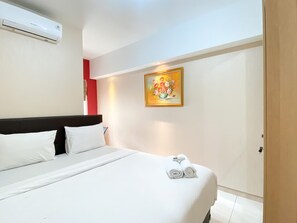 Apartment, 2 Bedrooms | 2 bedrooms, free WiFi - Good Deal And Well Furnished 2Br At Springlake Summarecon Bekasi Apartment (Bekasi)