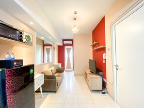 Interior - Good Deal And Well Furnished 2Br At Springlake Summarecon Bekasi Apartment (Bekasi)