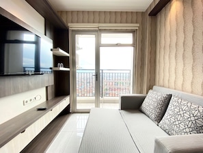 Apartment, 2 Bedrooms | Living room