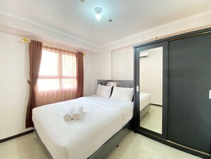 2 bedrooms, free WiFi - Strategic 2Br Apartment At Gateway Pasteur (Cimahi)