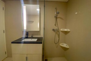 Appartement, 3 slaapkamers | Badkamer | Een douche, gratis toiletartikelen