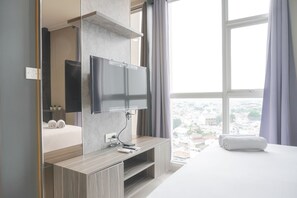 Apartment, 2 Bedrooms - Modern And Comfort Stay 2Br At Ciputra International Apartment (Jakarta)