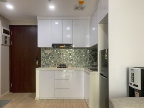 Appartement, 2 chambres | Cuisine privée | Réfrigérateur, plaque de cuisson