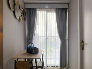 Dining room - Nice And Strategic 2Br At 16Th Floor Daan Mogot City Apartment (Jakarta)