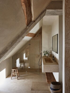 The Suite | Egyptian cotton sheets, premium bedding, pillowtop beds, free WiFi - La Maison de Pommard (Pommard)