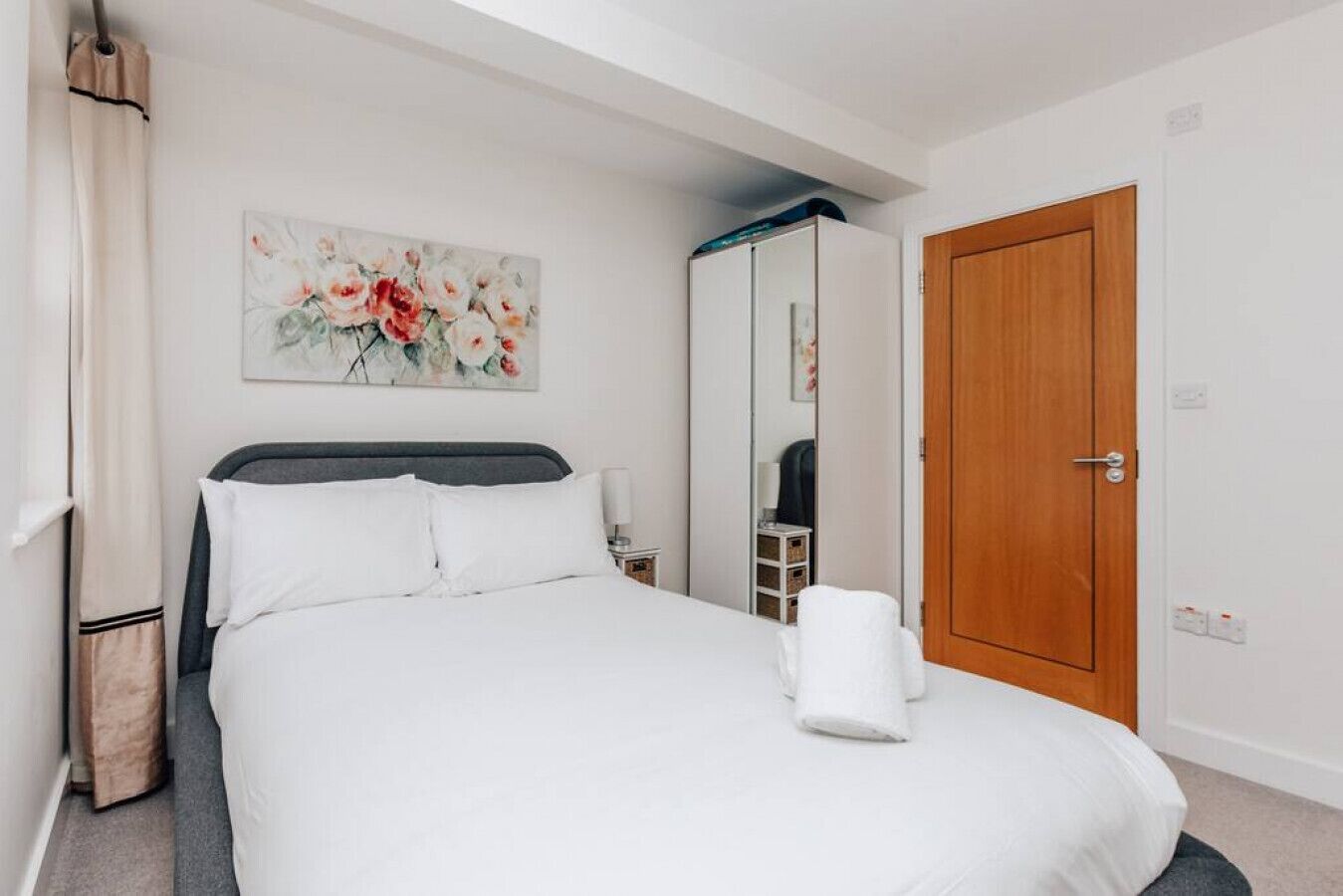 2 Schlafzimmer, Schreibtisch, Bügeleisen/Bügelbrett, kostenloses WLAN